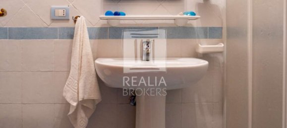 Квартира с 2 спальнями в Гольфо Аранчи, Италия № 63500 14