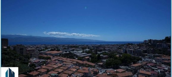 Apartamento de 3 dormitorios en Messina, Italy No. 317698 2