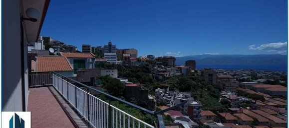 Apartamento de 3 dormitorios en Messina, Italy No. 317698 23