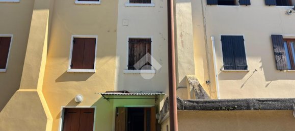 2 Schlafzimmer Villa in Ponte di Piave, Italy, Nr. 361652 2