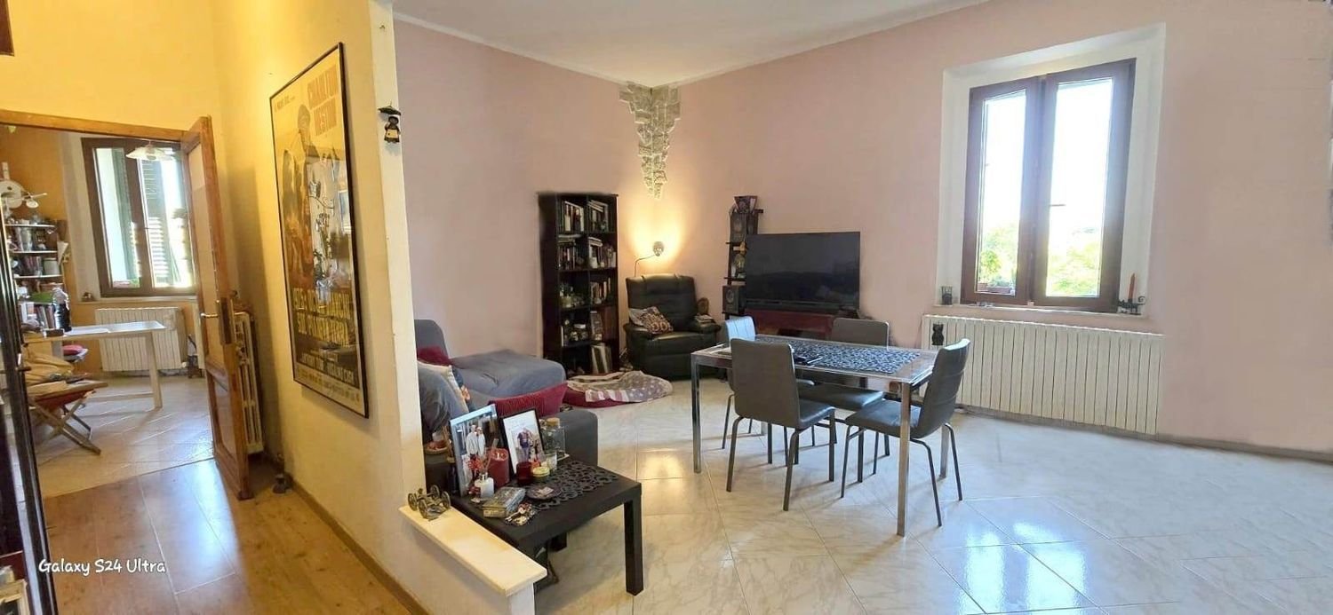 4غرفة شقة في Empoli, Italy رقم 259929