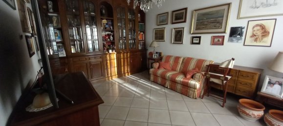 10 rooms House in Viareggio, Italy No. 114053 12