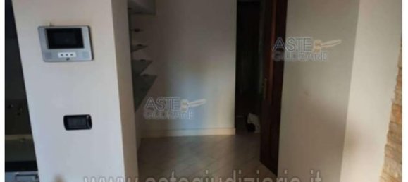 Casa de 11 habitaciónes en Ardea, Italy No. 12441 48