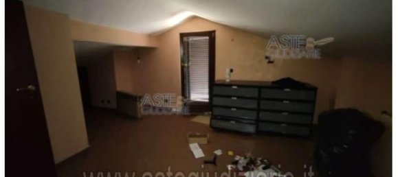 Casa de 11 habitaciónes en Ardea, Italy No. 12441 15