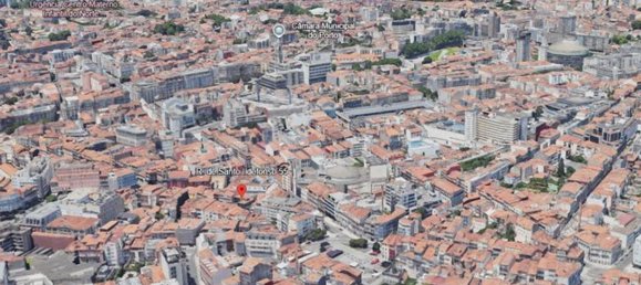 581m² Building in Porto, Portugal No. 68367 3