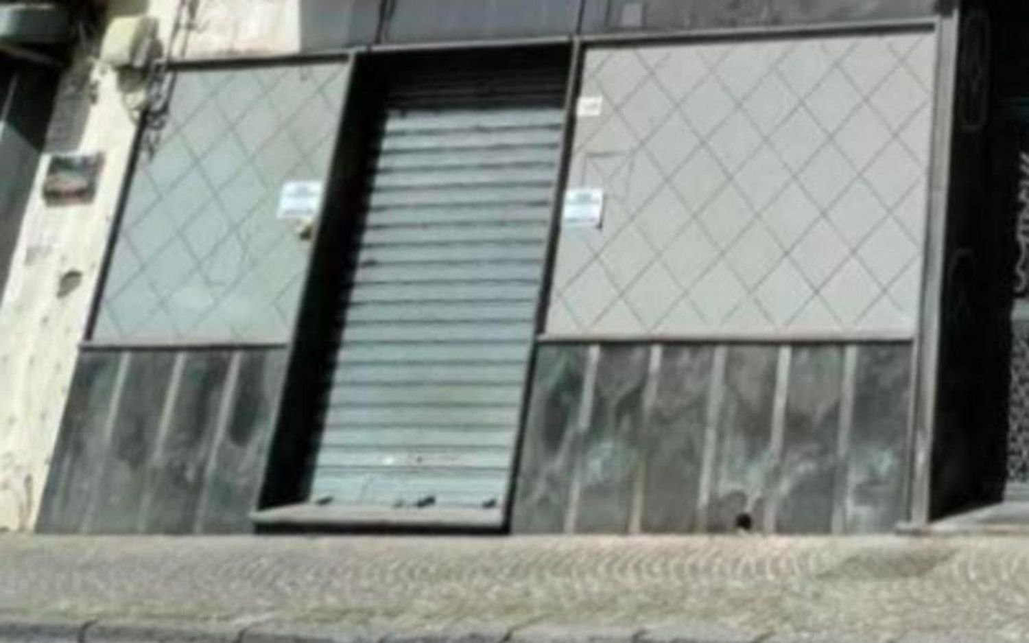 21m² Commercial property in Castellammare di Stabia, Italy No. 254578