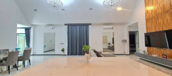 3 bedrooms Cafe / restaurant in Pattaya, Thailand No. 4972 18