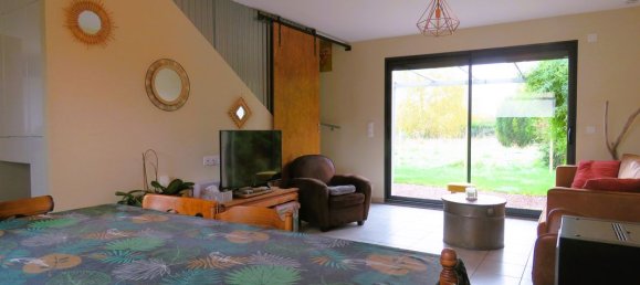 3 bedrooms House in Luisant, France No. 214349 4