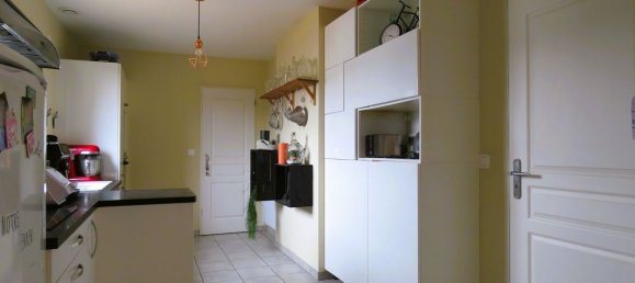 3 bedrooms House in Luisant, France No. 214349 6