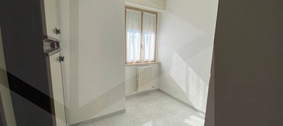 5-salle Appartement à San Severo, Italy No. 21326 17