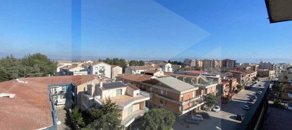 5-salle Appartement à San Severo, Italy No. 21326 9