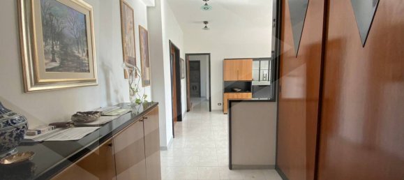 5-salle Appartement à San Severo, Italy No. 21326 3