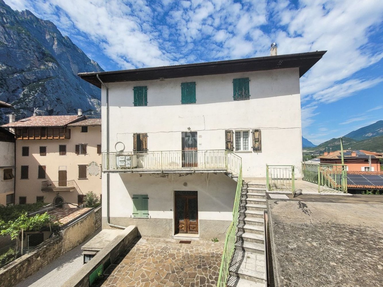 5-Zimmer Haus in Dro, Italy, Nr. 290137