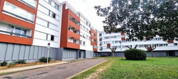 2 bedrooms Apartment in Fleury-les-Aubrais, France No. 81078 2