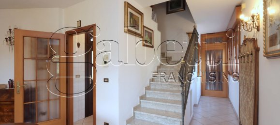3 bedrooms House in Ferrara, Italy No. 312307 24