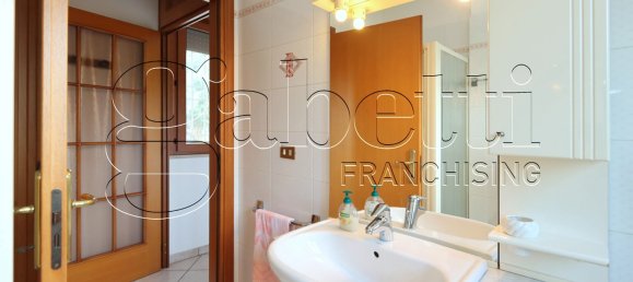 3 bedrooms House in Ferrara, Italy No. 312307 23