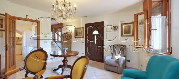 3 bedrooms House in Ferrara, Italy No. 312307 14