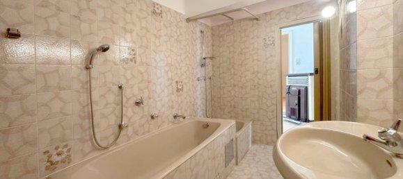 4 rooms Apartment in Favoriten, Austria No. 260195 10