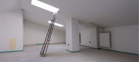 3 rooms Apartment in Inzago, Italy No. 191742 8