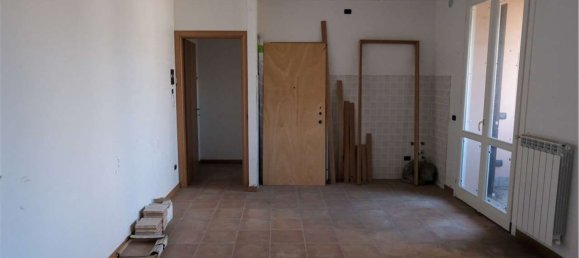 3 rooms Apartment in Inzago, Italy No. 191742 4