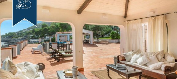 5 bedrooms Villa in Palermo, Italy No. 316805 9