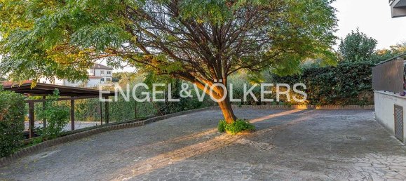 2 Schlafzimmer Wohnung in Albano Laziale, Italy, Nr. 129969 20