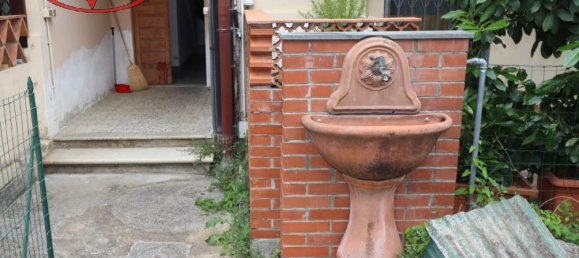 6-salle Appartement à Montevarchi, Italy No. 236480 38