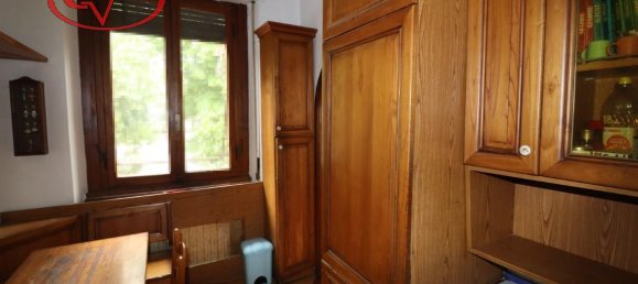 6-salle Appartement à Montevarchi, Italy No. 236480 14