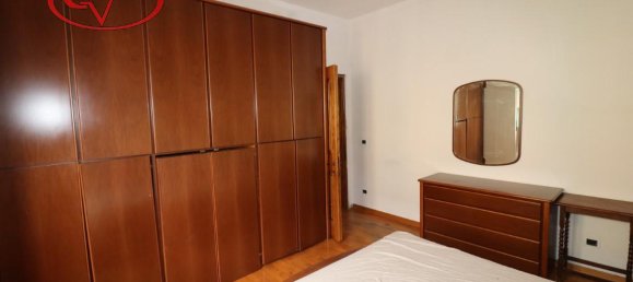 6-salle Appartement à Montevarchi, Italy No. 236480 25