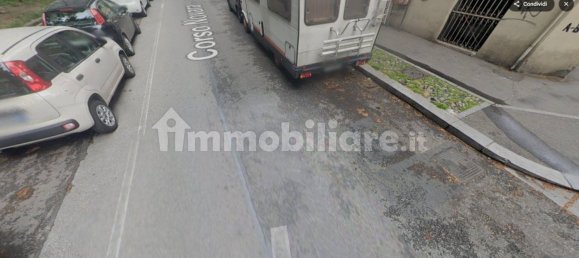 2 bedrooms Apartment in Turin, Italy No. 98524 3