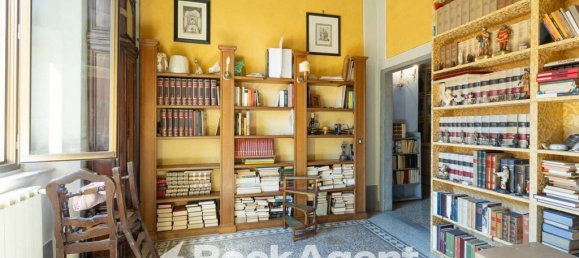 5 غرف نوم شقة في Pisa, Italy رقم 273994 17