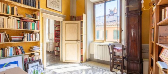 5 غرف نوم شقة في Pisa, Italy رقم 273994 13