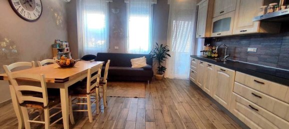 3غرفة شقة في Piacenza, Italy رقم 26203 3