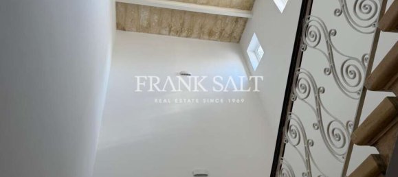 3 bedrooms Townhouse in Zabbar, Malta No. 11722 5