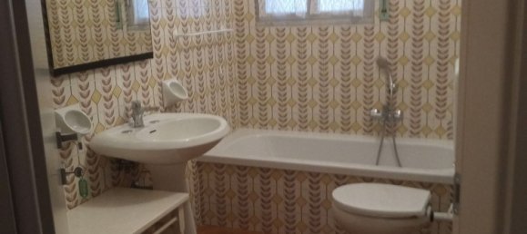 3 rooms Apartment in Massa, Italy No. 254589 3