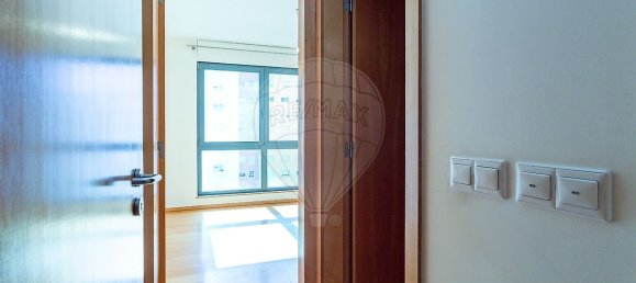 5 Schlafzimmer Doppelhaus in Lisbon, Portugal, Nr. 307011 35