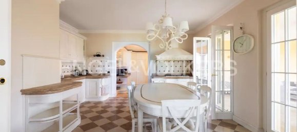 Вилла с 8 комнатами в Роазио, Италия № 134159 6