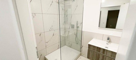 2-salle Appartement à Alsergrund, Austria No. 193034 7