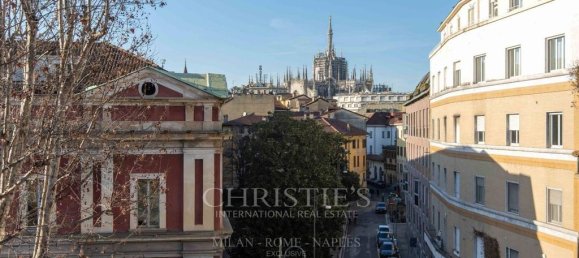 4 bedrooms Apartment in Milan, Italy No. 244233 14