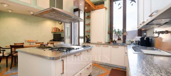 4 bedrooms Apartment in Milan, Italy No. 244233 12