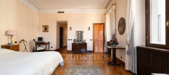 4 bedrooms Apartment in Milan, Italy No. 244233 19