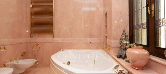 4 bedrooms Apartment in Milan, Italy No. 244233 22