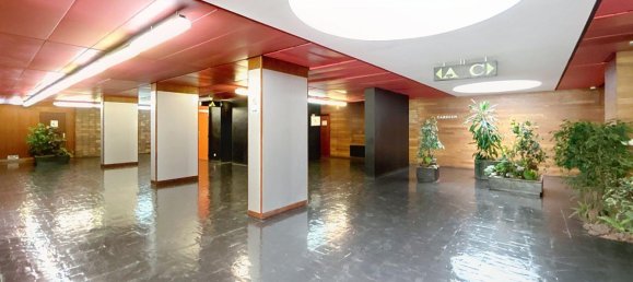 2 bedrooms Apartment in Paris, France No. 324975 11