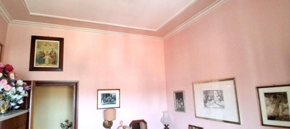 Apartamento de 6 habitaciónes en Lucca, Italy No. 36152 9