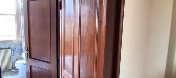 Apartamento de 6 habitaciónes en Lucca, Italy No. 36152 11