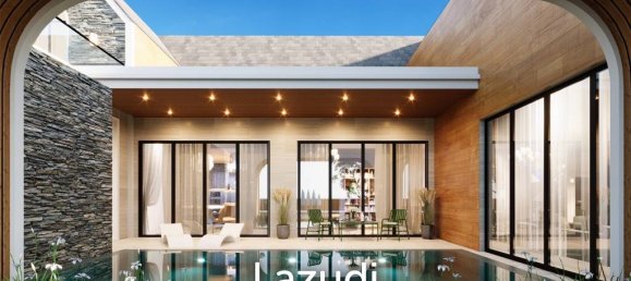 4 bedrooms Villa in Pattaya, Thailand No. 13880 2