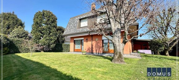 Villa de 5 dormitorios en Arese, Italy No. 224488 2