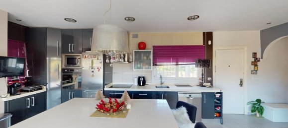 4 bedrooms House in Benajarafe, Spain No. 180945 4