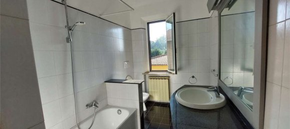 3 rooms Apartment in Passignano sul Trasimeno, Italy No. 133871 16