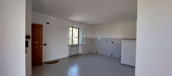 3 rooms Apartment in Passignano sul Trasimeno, Italy No. 133871 4